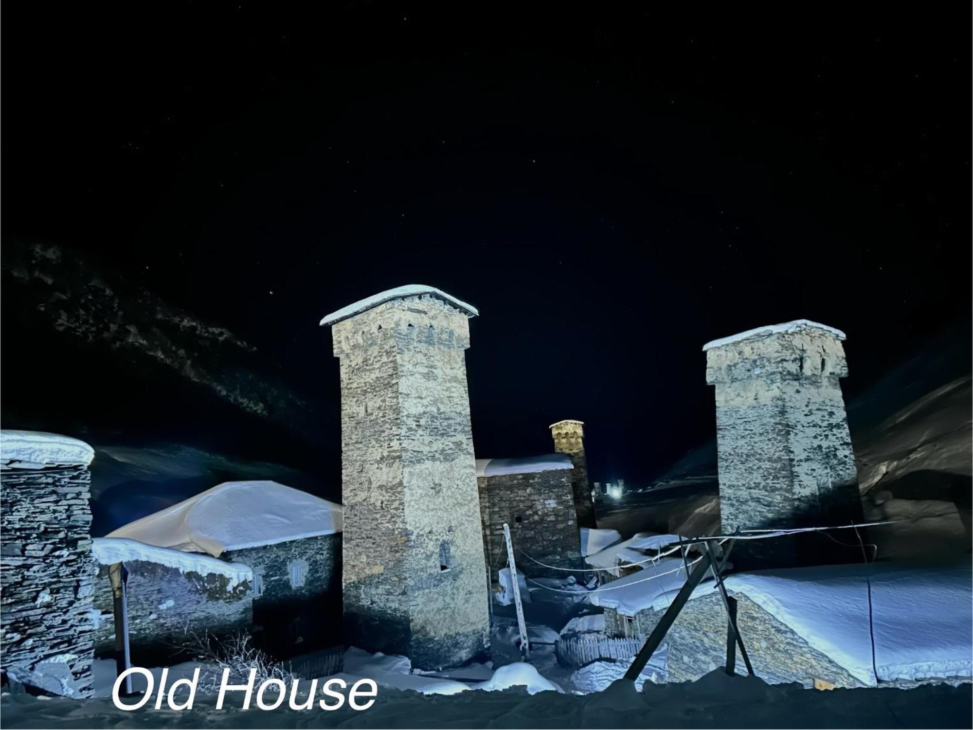 Готель Old House Ушґулі Екстер'єр фото