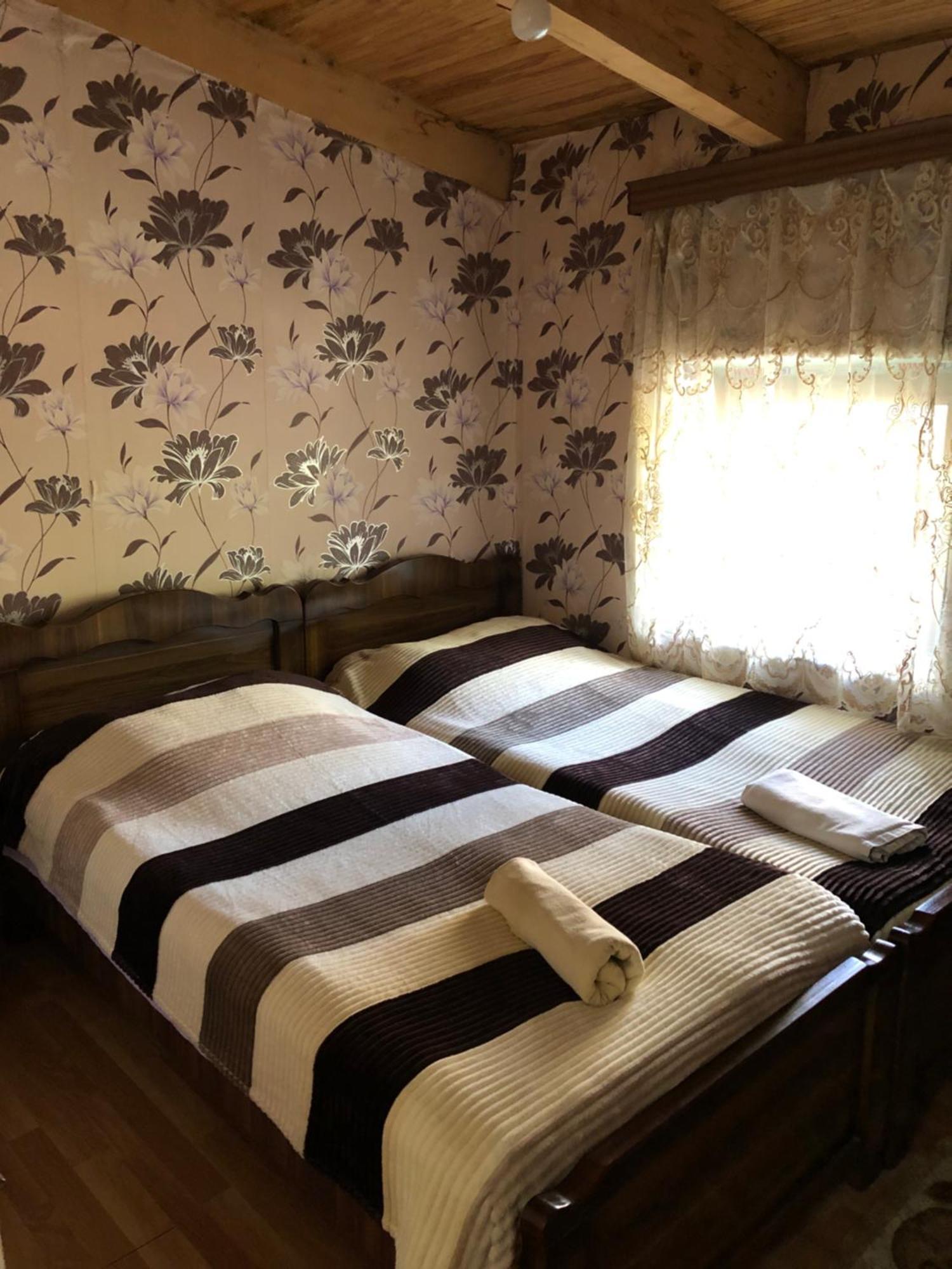 Готель Old House Ушґулі Екстер'єр фото
